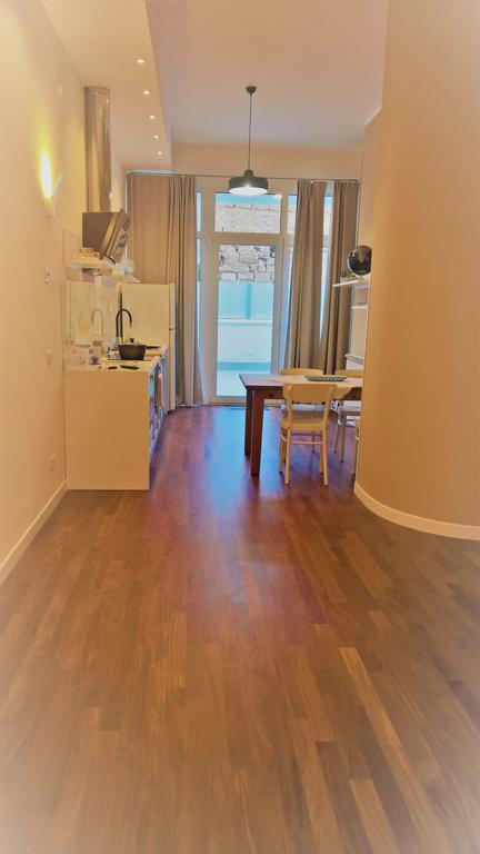 Sacra Famiglia Ausonia Apartment ปาแลร์โม ภายนอก รูปภาพ