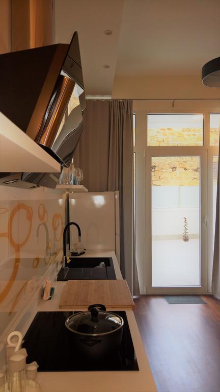 Sacra Famiglia Ausonia Apartment ปาแลร์โม ภายนอก รูปภาพ