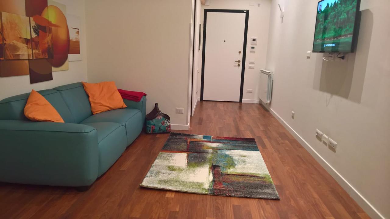 Sacra Famiglia Ausonia Apartment ปาแลร์โม ภายนอก รูปภาพ