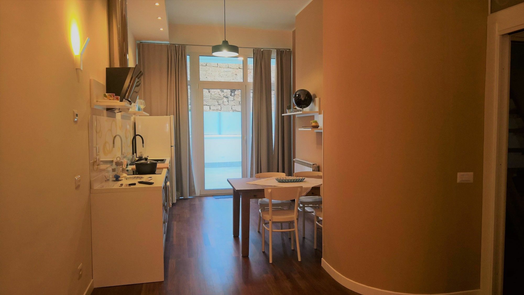 Sacra Famiglia Ausonia Apartment ปาแลร์โม ภายนอก รูปภาพ
